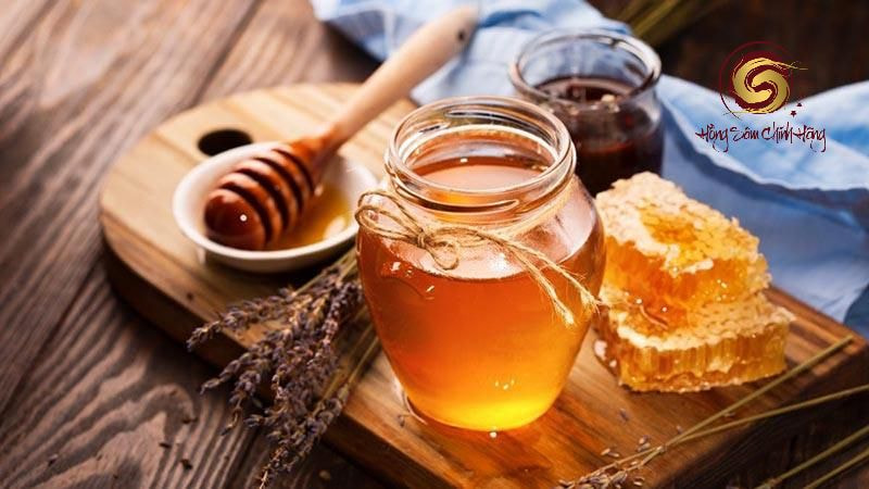 Những người không nên dùng sâm ngâm mật ong lỡ dùng thì phải làm sao?