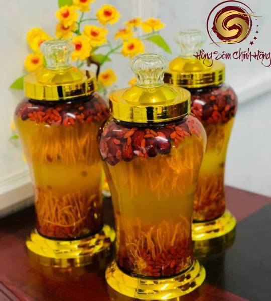 cách ngâm táo đỏ kỷ tử với mật ong
