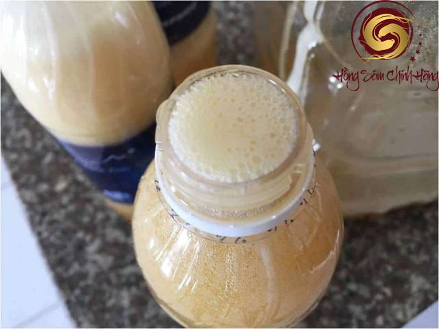 mật ong bị sủi bọt