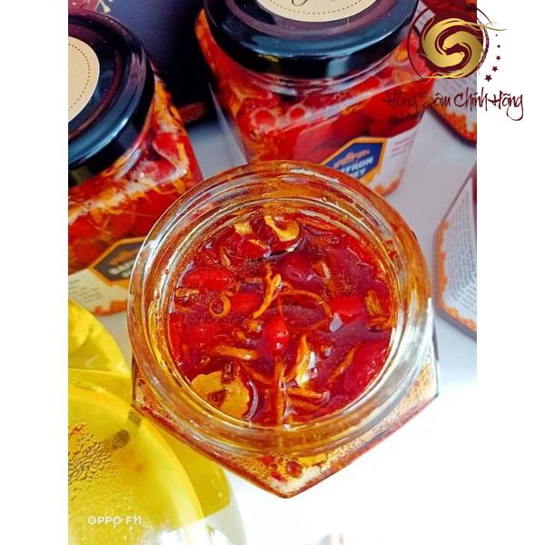 Cách ngâm saffron với mật ong táo đỏ kỷ tử